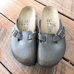 EUC Birkenstock Birki’s Plaid Clogs Mules